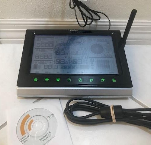 Oregon Scientific WMR200A Pro Weather Station, Power Cord, Software, USB Cable