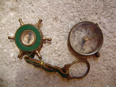 Boussole Ancienne En Laiton - Objet Vintage D'occasion