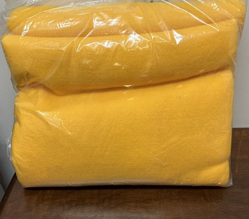 Vintage Beacon Blanket Harvest Gold Mustard Yellow 72" x 90" Nylon Trim NEW NOS - Picture 5 of 7