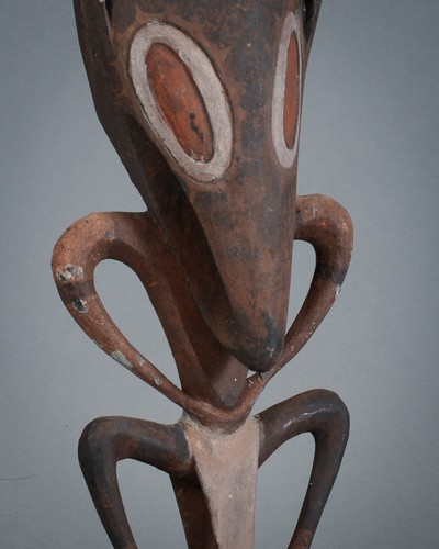 LARGE FLYING FOX ANCESTOR FIGURE, Watam Lagoon, Lower Sepik River, PNG. - Picture 4 of 9