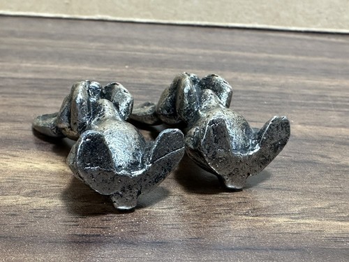 Pewter Easter Bunny Rabbit Hare Whispering Animal Diorama Miniature Art Figurine - Picture 5 of 5