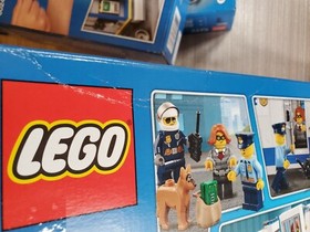 Lego Huge Lot City 60256 Service Station 60244 Police 60139 Mobile Command...