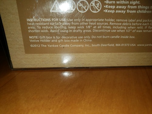 New 3 sets of 3 2012 Yankee Candle Christmas SamplersWith Glass Holder - Picture 5 of 7