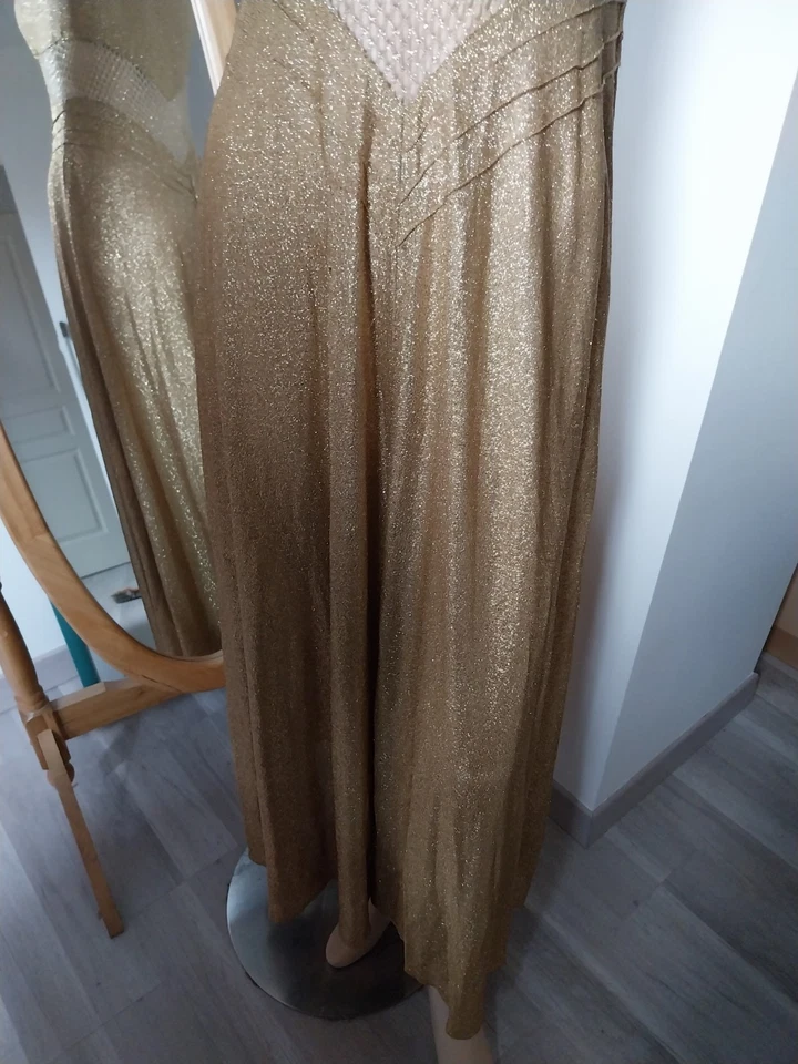 Idéale fêtes jolie robe longue à bretelles en lamé doré T36  - Photo 3/4