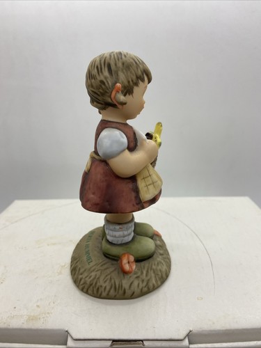 Figura Hummel Goebel sellada con un beso sujetador 8 niña con pájaro 1997 - Imagen 4 de 15