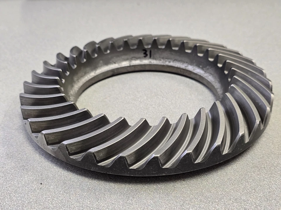 USED ORIGINAL PORSCHE 911 915 TRANSMISSION 8:31 RING GEAR 4/76 1972-86 - Imagem 2 de 4