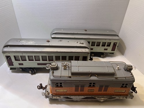 Lionel No 8E Super Motor Lok & zwei Beobachtungen Personenwagen