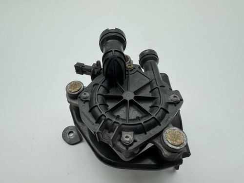 12-15 CHEVROLET VOLT2014-2016 Cadillac ELR Air Injection Pump AA 117438 - Picture 2 of 6