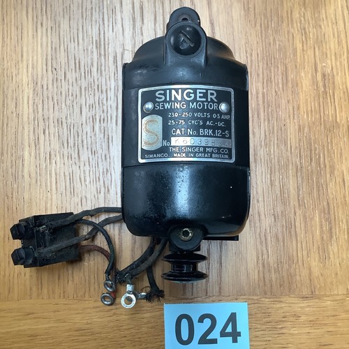 Vintage Black Bakelite Singer 201K Sewing Machine Electric Motor BRK12 -S.. 024 - Picture 4 of 10