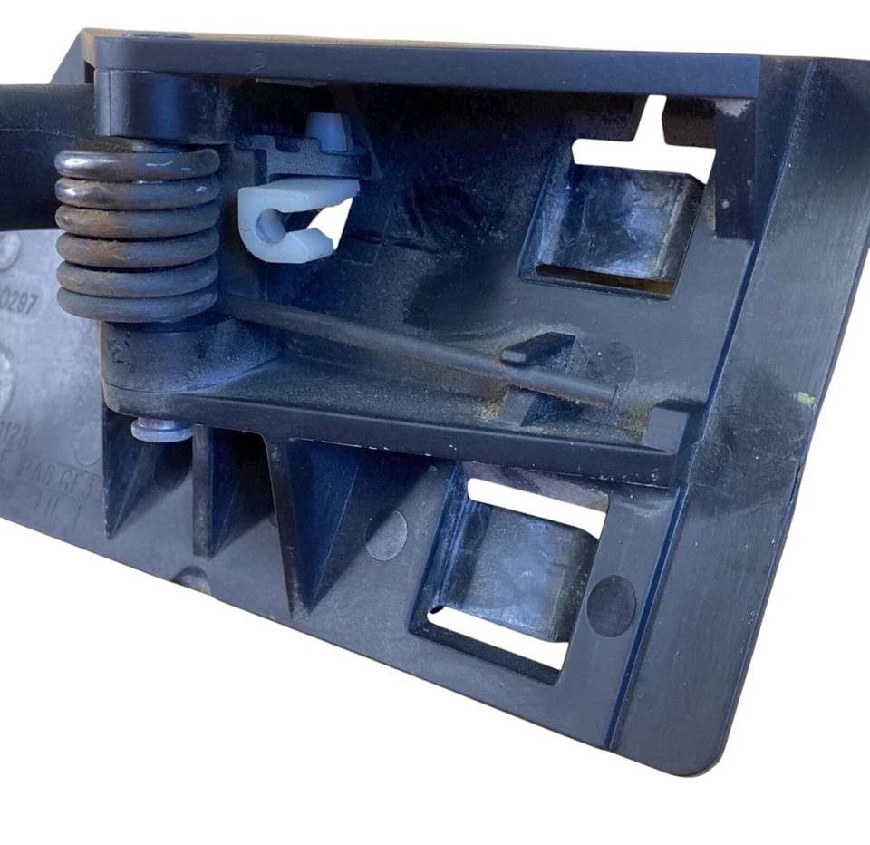 Par de manijas interiores negras OEM 10358998 Chevy Silverado Suburban Foto 4 de 4