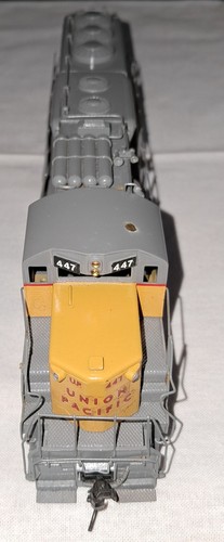 Hallmark Models Union Pacific SD-24 Low Hood - Picture 4 of 6
