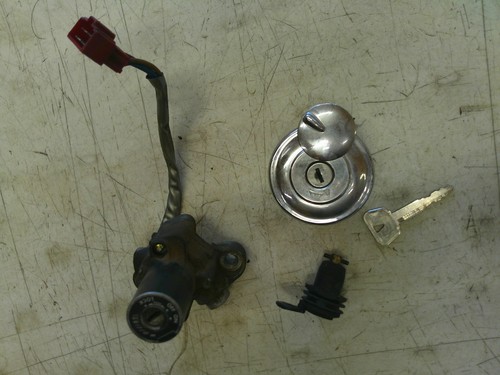 1999-2009 Yamaha V star 1100 XVS1100 ignition key switch key set with key - Picture 5 of 9
