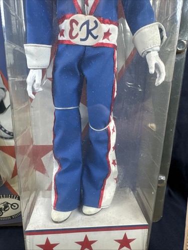 ✨Evel Knievel 12” Figure in 1974 Era Blue Jumpsuit By Figures Toy Damaged Pkg✨ - Picture 3 of 12