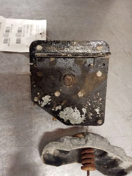 Portaruedas de repuesto de 2002 GMC YUKON 8047068 Foto 2 de 4