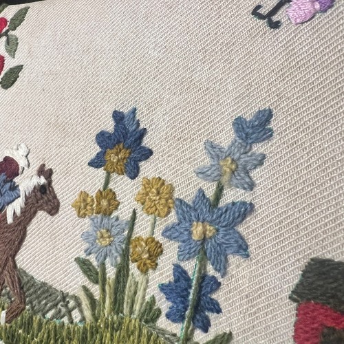 Equestrian horse and girl needlepoint top wood legs footstool 15inch Vtg small * - Picture 15 of 18