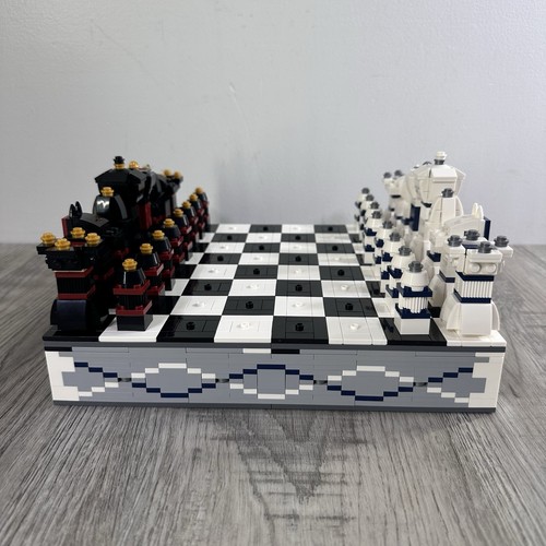 LEGO Games 40174 Chess Checkers 100% Complete Box Manual Adult Owned Retired Set - Picture 4 of 24