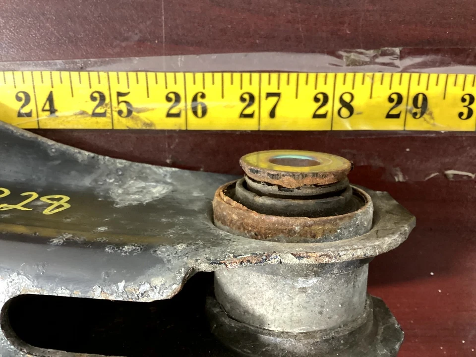 BMW 328I F30 2012-2014 brazo de control de suspensión inferior trasero izquierdo OEM. Foto 3 de 4