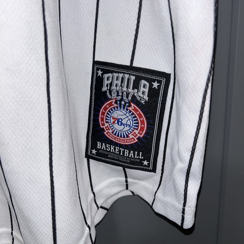 Neu mit Etikett NEU Philadelphia 76ers Baseballshirt Button-Down-Nadelstreifen XL NBA - Bild 2 von 12