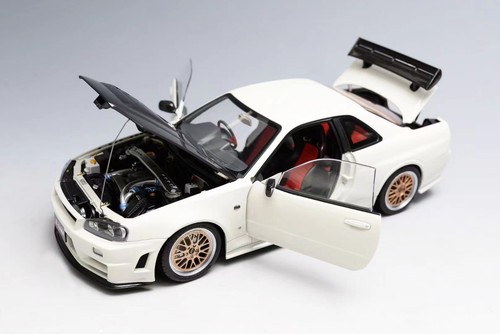Nissan Skyline GT-R R34 Z-Tune - White - BBS - 1:18 - Motorhelix (M83407) - Picture 2 of 3
