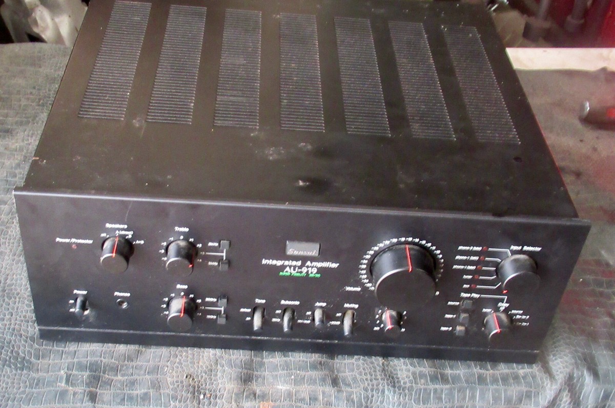 Sansui AU-919 TOP LINE Integrated Amplifier from vintage Sansui AU-919 TOP LINE Integrated Amplifier from vintage