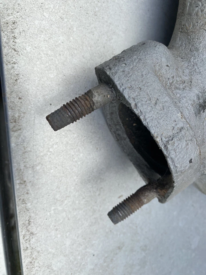 Colector de escape Ford 1969 V-8 Bronco Mustang -- C9TE-9431-A DIESTRO Y DERECHO Foto 4 de 4