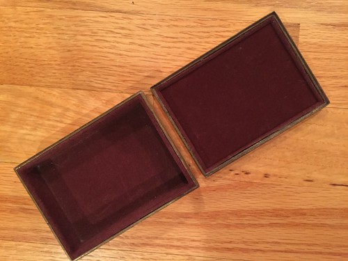 Solid Brass Trinket Box Felt Removable Lid Reversed "D" Monogram w/ Lion's Head - Picture 7 of 8