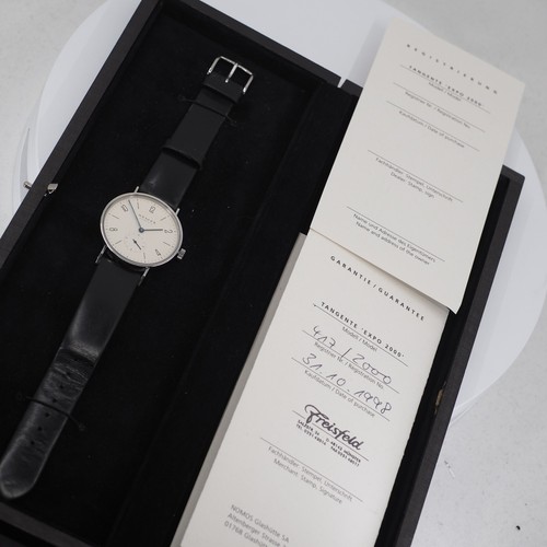 NOMOS GLASHÜTTE TANGENTE HANDAUFZUG "EXPO 2000" LIMITIERTE AUFLAGE BOX&PAPIERE - Bild 3 von 9
