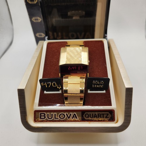 1976 Bulova Computron LED Yellow Gold Tone Wristwatch Cell 228 Working! *READ* - Picture 4 of 8