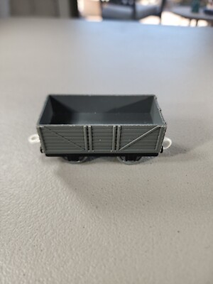 Troublesome Smiling Truck 2002 TrackMaster Thomas & Friends Train