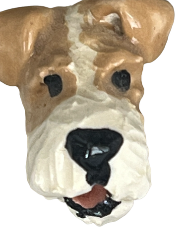 Airedale Terrier Ceramic Figurine Hand Painted made by Saffor 2003 - Picture 2 of 9