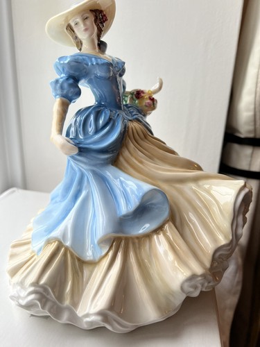 Royal Doulton Lady Anna Louise Prestige Figure of the Year 2007 - NOS - Picture 5 of 19