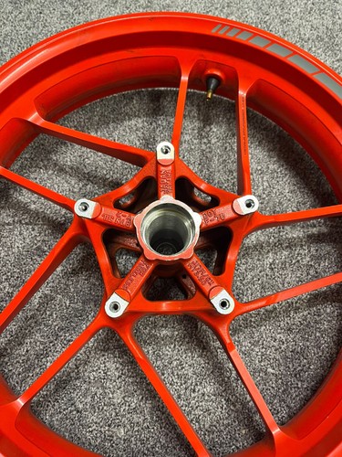 Yamaha MT-09 Front alloy wheel rim OEM 2021 2022 2023 24 - Picture 7 of 7