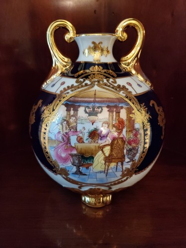 L.F. FINE PORCELAIN DECORATIVE 10" ROSE BUD VASE - Picture 5 of 9