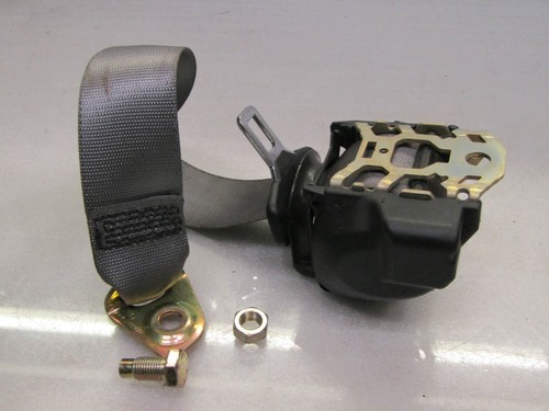 Mercedes E Klasse W210 96-02 Limousine RH Sicherheitsgurt hinten rechts #EMGR - Bild 1 von 5