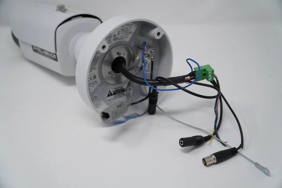 Sony Bullet Camera + IR and White LED -SNC-VB642D Full HD, DAMAGED SDI CABLE - Image 4 of 4