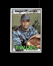 1967 Topps 15 Earl Battey VG #D1,365303