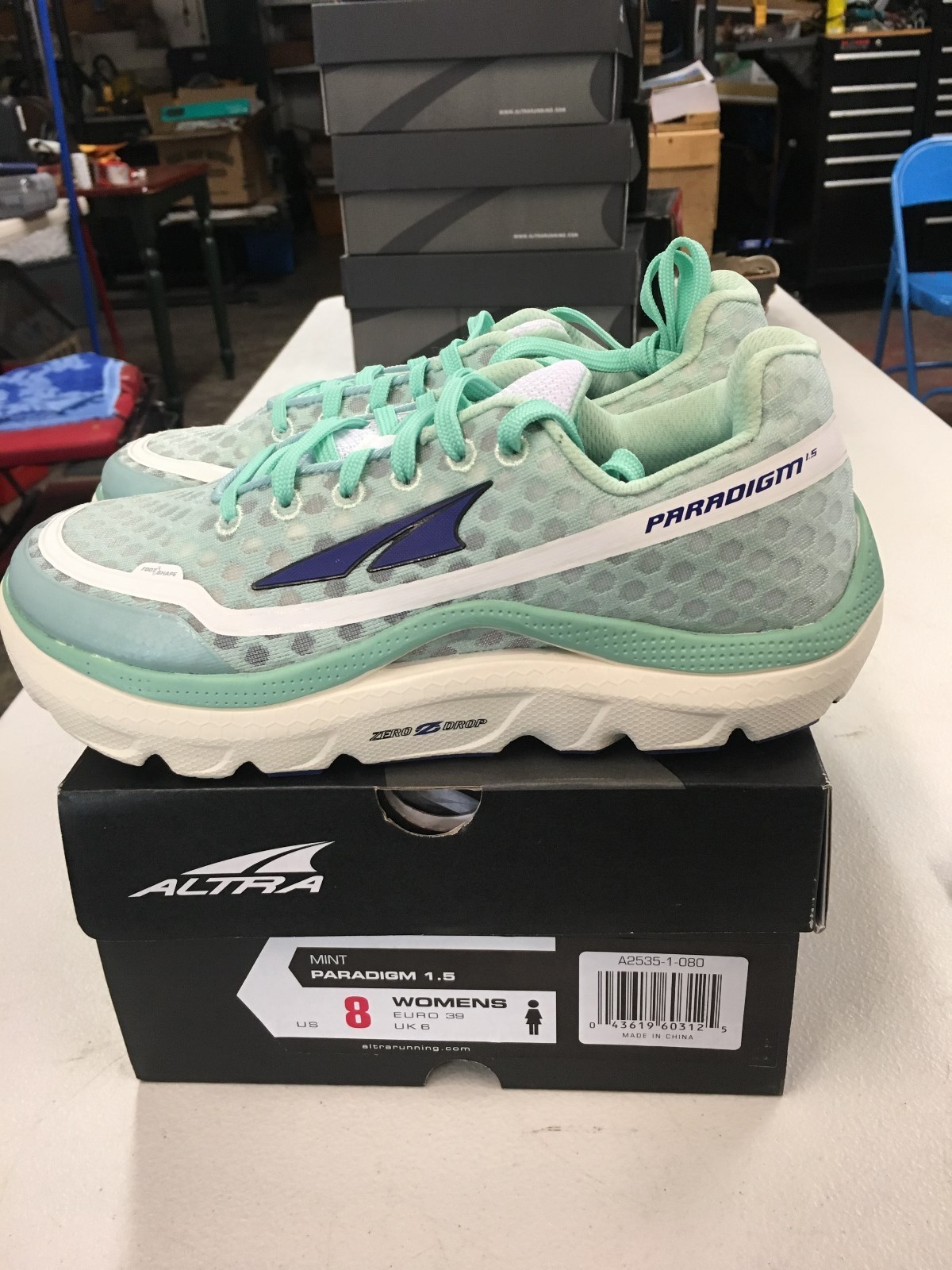 Brand New Altra Women's Paradigm 1.5 Running Shoe U.S. size 8 w Mint Brand New Altra Women's Paradigm 1.5 Running Shoe U.S. size 8 w Mint