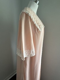 Vintage 60s Lingerie Triumph 2pc Peach Dbl Nylon Short Nightgown/Long Robe Set-M