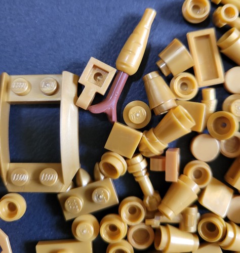 Lego Bulk Lot of 200 Pearl Gold Specialty Pieces Wheel Tiles Grills Carrot - Bild 4 von 4