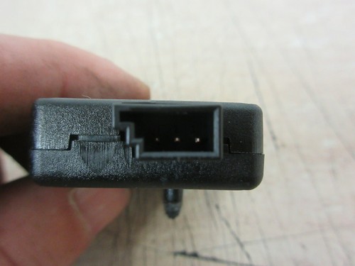 2019 BMW 218i F46 Radio Aerial Antenna Suppression Module - Picture 4 of 5