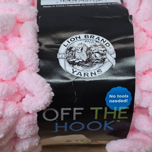 Lion Brand Magic Off The Hook Yarn No Needle Lot Of 3 - 2 Pink 1 Blue - Picture 9 of 13