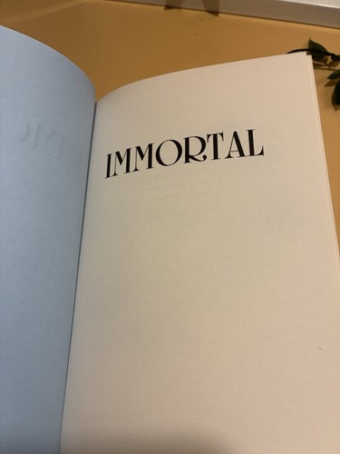 Immortal: The breathtaking new standa..., Tan, Sue Lynn - Picture 4 of 7