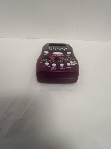 Free Cell Solitaire Hand Held Game by MGA. - Picture 5 of 9