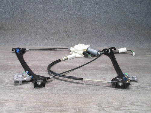 05-11 MERCEDES R171 SLK-CLASS LEFT DOOR WINDOW REGULATOR W MOTOR 1717200346 OEM - Picture 9 of 12
