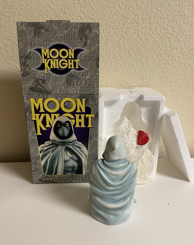 Bowen Designs - Marvel Universe - Moon Knight Mini Bust (#1647/#5000) - Picture 8 of 12