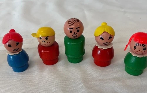 Vintage Fisher Price Wooden Little People Family Lot 5 Figures Play Family
