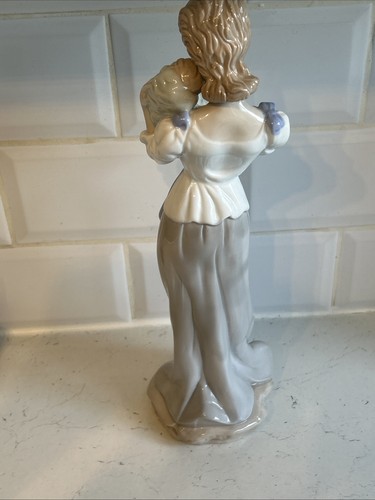 Vintage Antique German Porcelain Figurine Woman And Baby - Picture 6 of 9