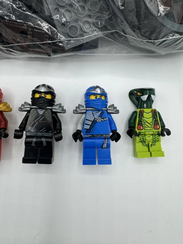 LEGO Ninjago 9449 Ultra Sonic Raider, photo 4 of 5