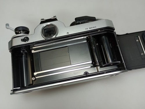 Nikon FE Chrome SLR - Picture 5 of 7
