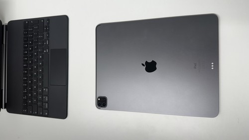 iPad Pro 12.9 5th Gen 512GB WiFi & Cellular , Magic Keyboard (Grade A next day) - Afbeelding 6 van 7